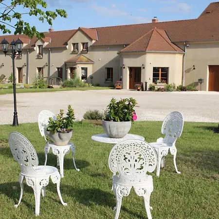 Le Manoir Des Aromes Guest house